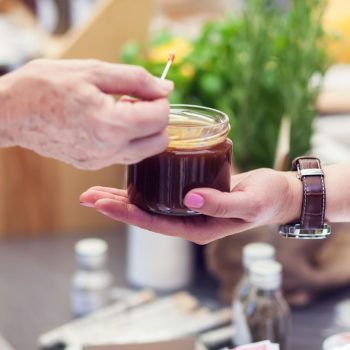 honey tasting